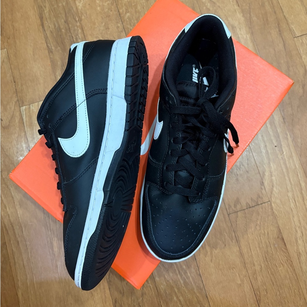 NIKE LOW-RISE DUNKS (COURT VISION LOW NEXT NATURE)